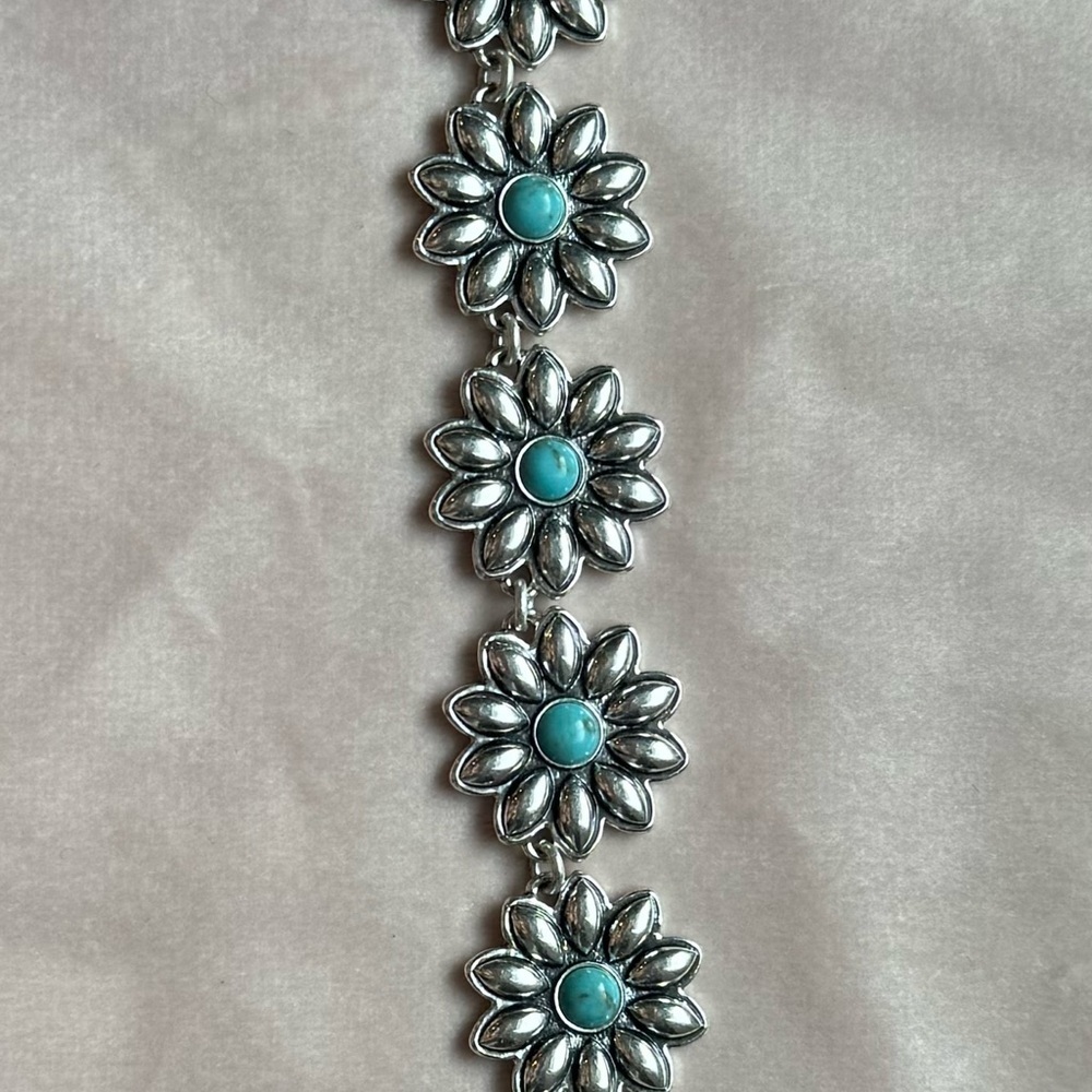 Lucky Brand Silver Necklace with Blue Floral Accents - Picture 5 of 6